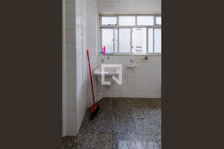 Apartamento à venda com 123m², 3 quartos e 2 vagas Apartamento à venda com 123m², 3 quartos e 2 vagasÁrea de serviço