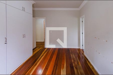 Apartamento à venda com 123m², 3 quartos e 2 vagas Apartamento à venda com 123m², 3 quartos e 2 vagasSuíte