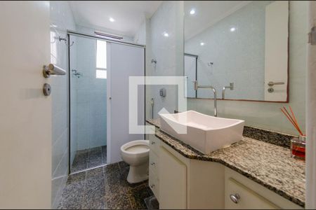 Apartamento à venda com 123m², 3 quartos e 2 vagas Apartamento à venda com 123m², 3 quartos e 2 vagasBanheiro