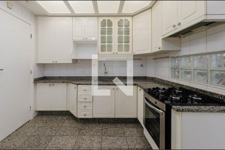Apartamento à venda com 123m², 3 quartos e 2 vagas Apartamento à venda com 123m², 3 quartos e 2 vagasCozinha