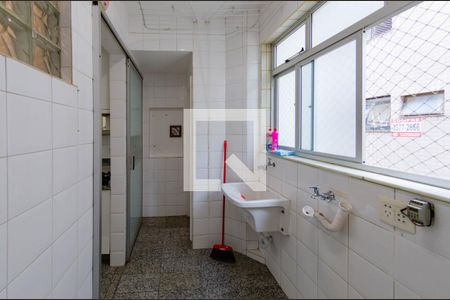 Apartamento à venda com 123m², 3 quartos e 2 vagas Apartamento à venda com 123m², 3 quartos e 2 vagasÁrea de serviço