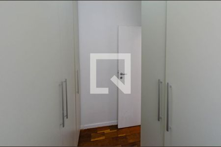 Apartamento à venda com 123m², 3 quartos e 2 vagas Apartamento à venda com 123m², 3 quartos e 2 vagasQuarto de serviço