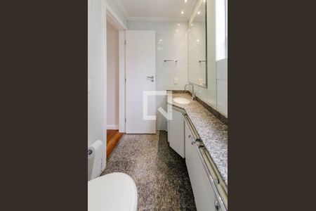 Apartamento à venda com 123m², 3 quartos e 2 vagas Apartamento à venda com 123m², 3 quartos e 2 vagasBanheiro suíte