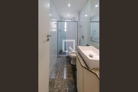 Apartamento à venda com 123m², 3 quartos e 2 vagas Apartamento à venda com 123m², 3 quartos e 2 vagasBanheiro