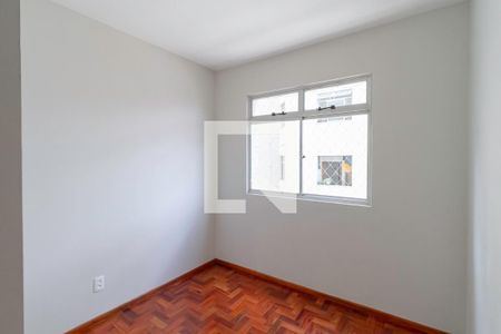 Quarto 1  de apartamento para alugar com 3 quartos, 90m² em Ouro Preto, Belo Horizonte