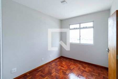 Suíte  de apartamento à venda com 3 quartos, 90m² em Ouro Preto, Belo Horizonte