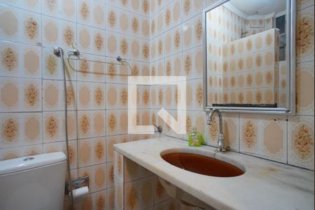 Casa à venda com 125m², 4 quartos e sem vagaBanheiro da Suíte