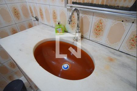 Casa à venda com 125m², 4 quartos e sem vagaBanheiro da Suíte