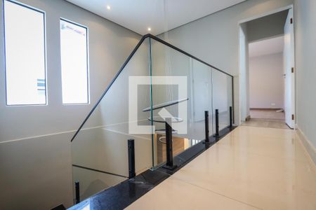 Casa para alugar com 250m², 3 quartos e 2 vagas Casa para alugar com 250m², 3 quartos e 2 vagasCorredor