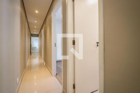 Casa para alugar com 250m², 3 quartos e 2 vagas Casa para alugar com 250m², 3 quartos e 2 vagasCorredor