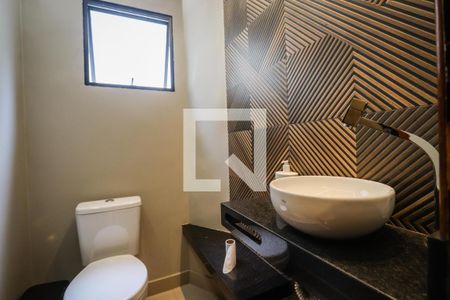 Lavabo de casa para alugar com 3 quartos, 250m² em Jardim Helga, São Paulo