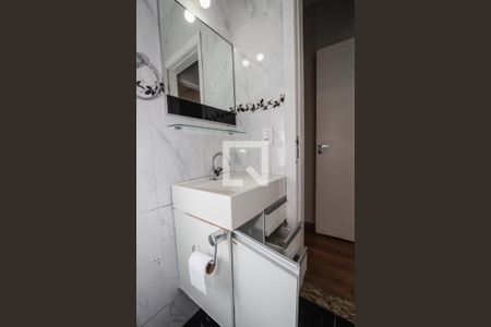 Casa para alugar com 250m², 3 quartos e 2 vagas Casa para alugar com 250m², 3 quartos e 2 vagasBanheiro da Suite