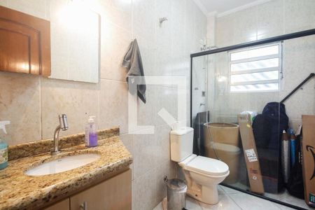 Casa para alugar com 270m², 6 quartos e 2 vagas Casa para alugar com 270m², 6 quartos e 2 vagasBanheiro Social