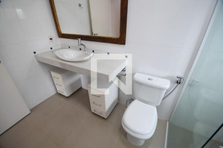 Casa de condomínio à venda com 480m², 4 quartos e 4 vagasBanheiro 1