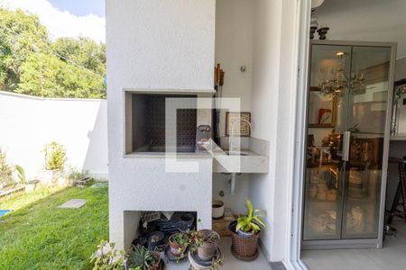 Casa à venda com 211m², 3 quartos e 4 vagas Casa à venda com 211m², 3 quartos e 4 vagasÁrea de Serviço