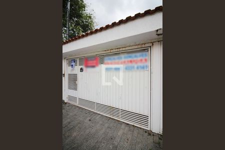 Casa à venda com 185m², 4 quartos e 2 vagasFachada