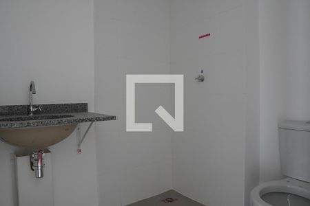 Banheiro de kitnet/studio à venda com 1 quarto, 24m² em Cerqueira César, São Paulo