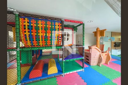 Apartamento à venda com 66m², 2 quartos e 1 vagaÁrea comum