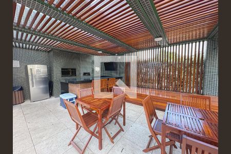 Apartamento à venda com 66m², 2 quartos e 1 vagaÁrea comum