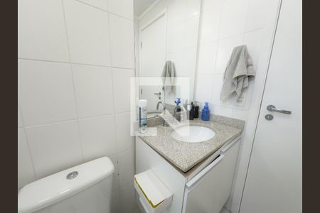 Apartamento à venda com 66m², 2 quartos e 1 vagaBanheiro Social