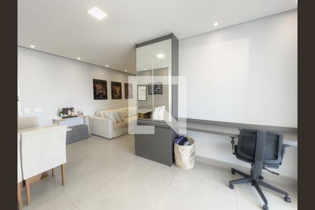 Sala de apartamento à venda com 2 quartos, 66m² em Vila Anastácio, São Paulo