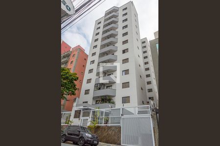 Apartamento para alugar com 64m², 2 quartos e 1 vagaFachada