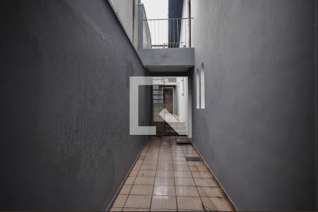 Casa para alugar com 200m², 3 quartos e 2 vagas Casa para alugar com 200m², 3 quartos e 2 vagasCorredor