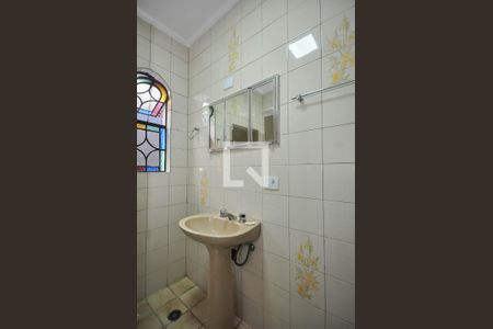 Casa para alugar com 200m², 3 quartos e 2 vagas Casa para alugar com 200m², 3 quartos e 2 vagasBanheiro