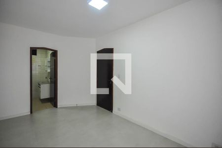 Casa para alugar com 200m², 3 quartos e 2 vagas Casa para alugar com 200m², 3 quartos e 2 vagasSuíte