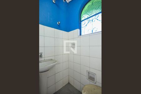 Casa para alugar com 200m², 3 quartos e 2 vagas Casa para alugar com 200m², 3 quartos e 2 vagasBanheiro de Serviço