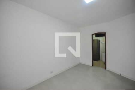 Casa para alugar com 200m², 3 quartos e 2 vagas Casa para alugar com 200m², 3 quartos e 2 vagasSuíte