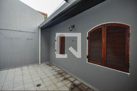 Casa para alugar com 200m², 3 quartos e 2 vagas Casa para alugar com 200m², 3 quartos e 2 vagasQuintal