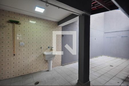 Casa para alugar com 200m², 3 quartos e 2 vagas Casa para alugar com 200m², 3 quartos e 2 vagasÁrea de Serviço