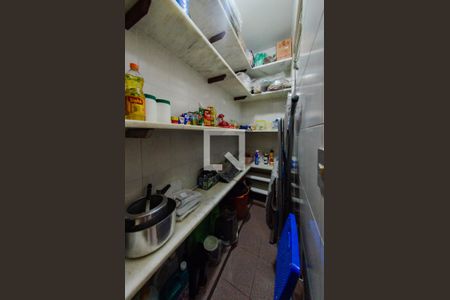 Casa à venda com 549m², 6 quartos e 6 vagasDispensa