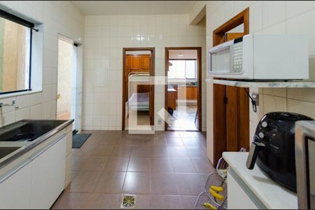 Casa à venda com 549m², 6 quartos e 6 vagasÁrea de serviço