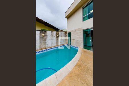 Casa à venda com 549m², 6 quartos e 6 vagasÁrea externa