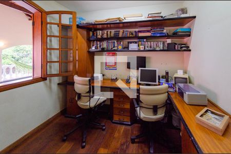 Casa à venda com 549m², 6 quartos e 6 vagasQuarto 5