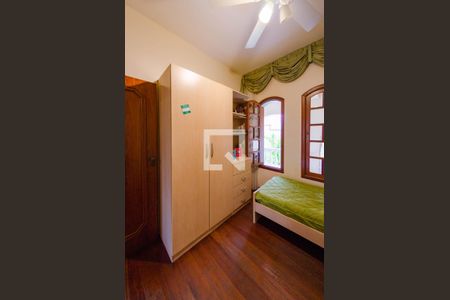 Casa à venda com 549m², 6 quartos e 6 vagasQuarto 1