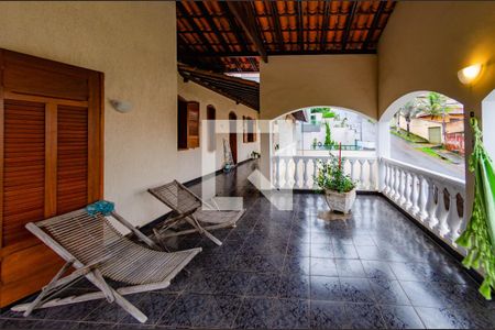 Casa à venda com 549m², 6 quartos e 6 vagasVaranda