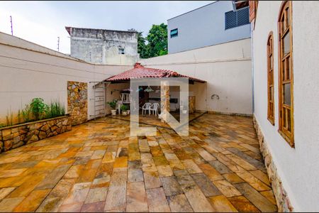 Casa à venda com 549m², 6 quartos e 6 vagasQuintal