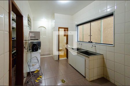 Casa à venda com 549m², 6 quartos e 6 vagasÁrea de serviço