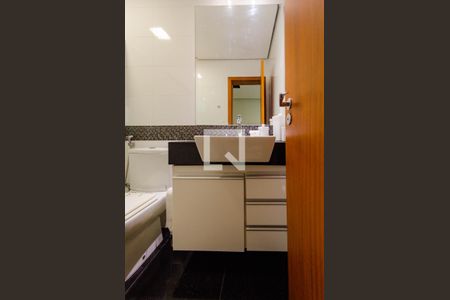 Casa à venda com 549m², 6 quartos e 6 vagasBanheiro Área gourmet