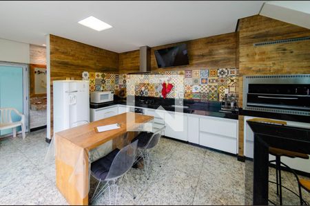 Casa à venda com 549m², 6 quartos e 6 vagasÁrea gourmet