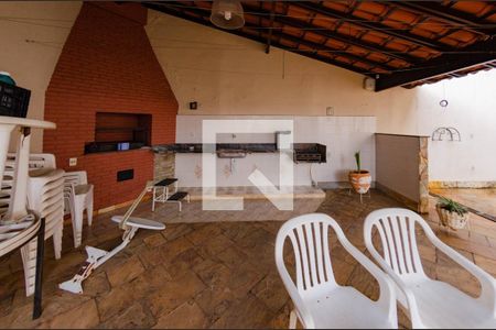 Casa à venda com 549m², 6 quartos e 6 vagasÁrea de churrasqueira