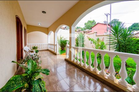 Casa à venda com 549m², 6 quartos e 6 vagasÁrea externa