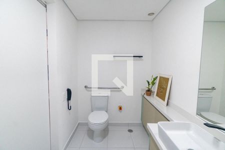 Banheiro de kitnet/studio à venda com 1 quarto, 24m² em Vila Mariana, São Paulo