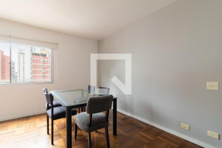 Apartamento à venda com 97m², 2 quartos e 1 vaga Apartamento à venda com 97m², 2 quartos e 1 vagaSala de Jantar