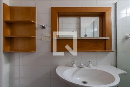 Apartamento à venda com 97m², 2 quartos e 1 vaga Apartamento à venda com 97m², 2 quartos e 1 vagaBanheiro da Suíte