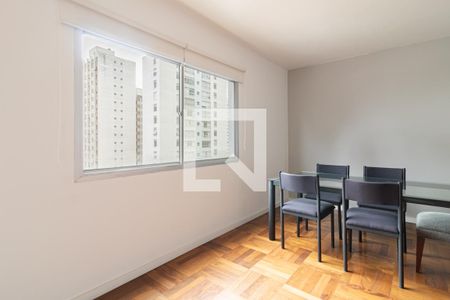 Apartamento à venda com 97m², 2 quartos e 1 vaga Apartamento à venda com 97m², 2 quartos e 1 vagaSala