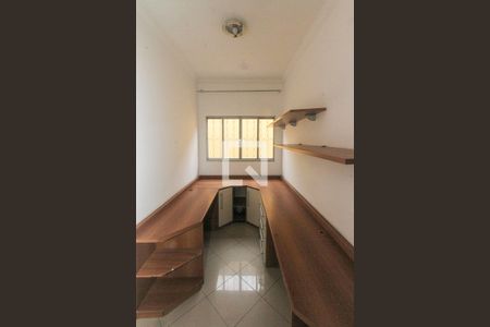 Casa à venda com 260m², 3 quartos e 2 vagas Casa à venda com 260m², 3 quartos e 2 vagasEscritório